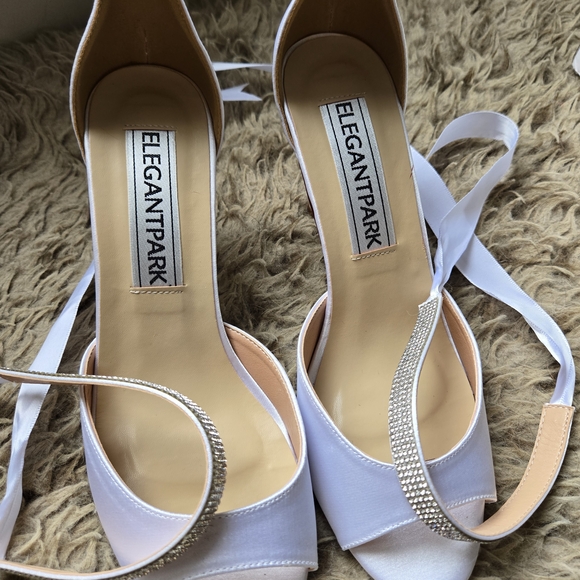 Elegant Park Shoes - New In Box White Satin Wedding Heels with Interchangeable Ankle Ribbons